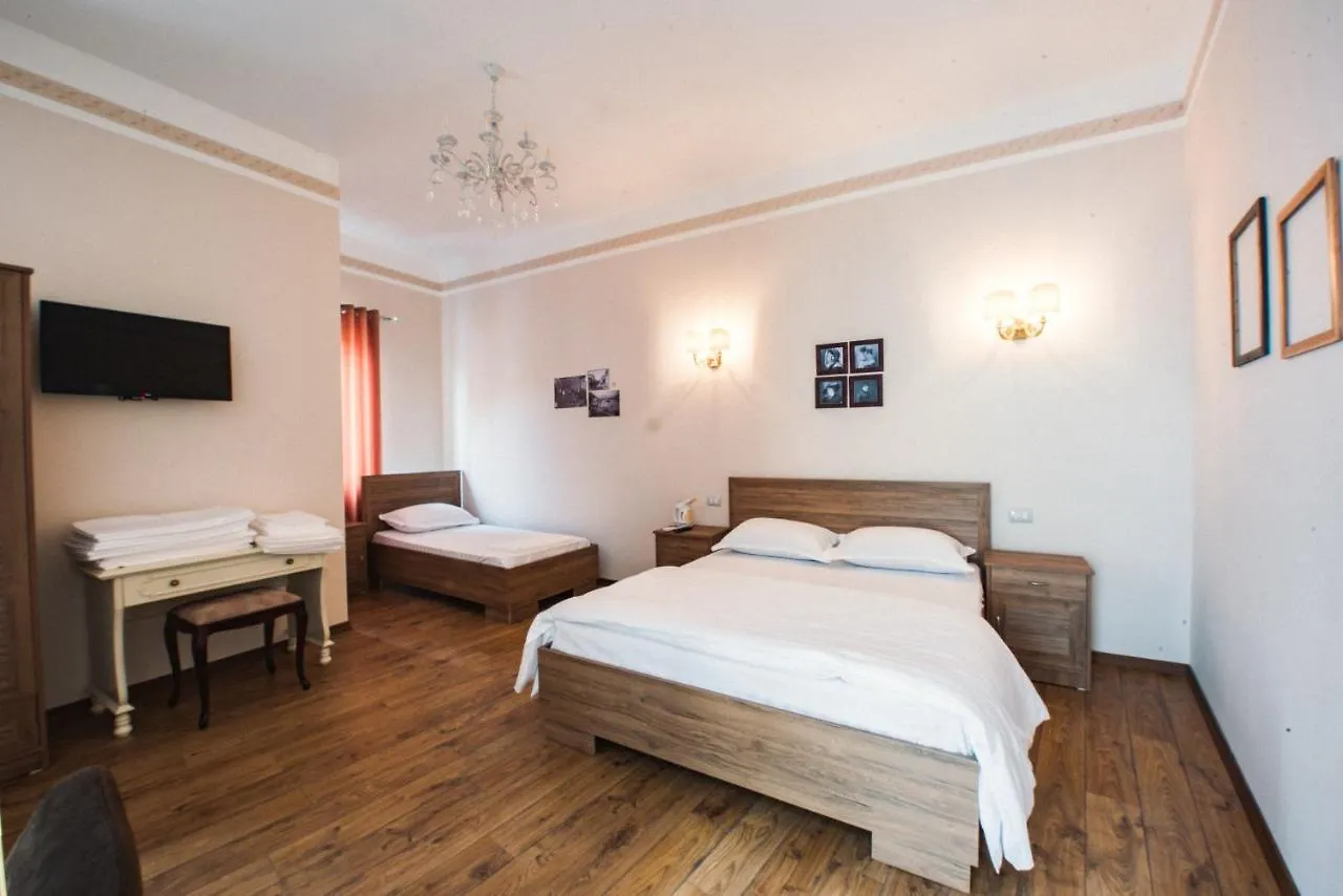 Hotel Loredano Shkoder