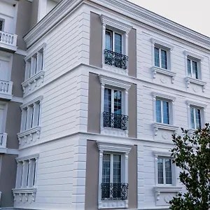 Oxygen Boutique 4*, Tirana Albania